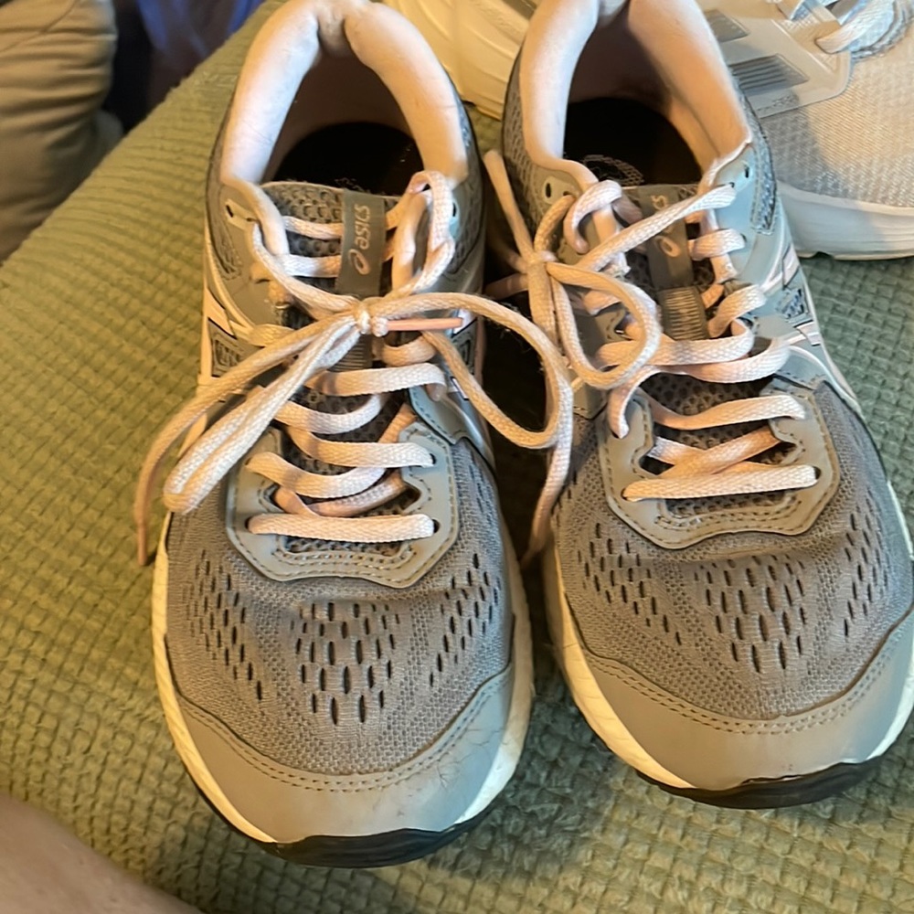 Asics  8.5